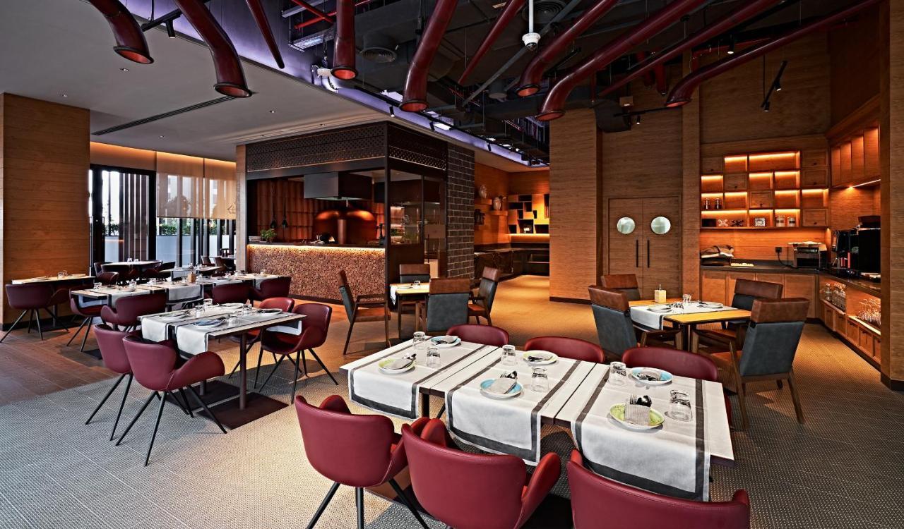 Revier Hotel Dubai Exterior foto